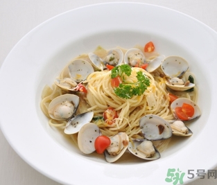 蛤蜊上面的黑色是什么？蛤蜊的黑點(diǎn)能吃嗎？