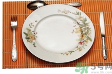 開水燙餐具能消毒嗎？高溫能消毒餐具嗎？