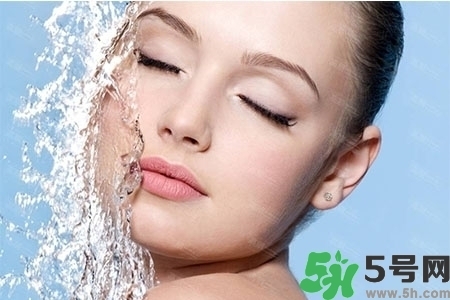 補(bǔ)水面膜怎么選擇？補(bǔ)水的面膜可以天天敷嗎？