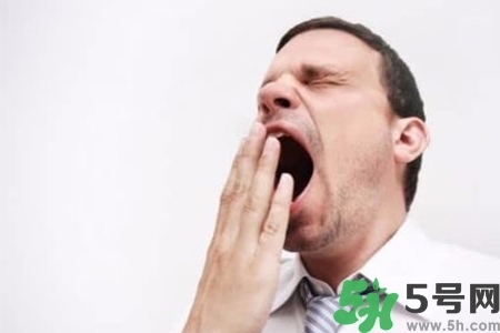 下午犯困怎么辦？犯困按摩什么穴位效果最快？