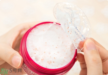 資生堂護手霜怎么樣？資生堂護手霜100g紅罐好用嗎？