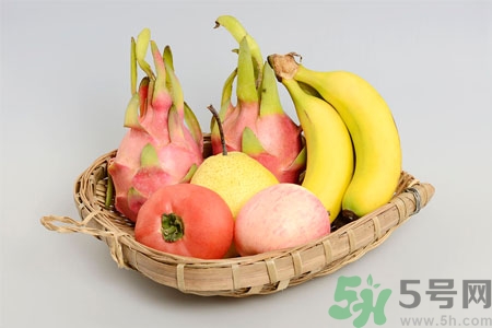 火龍果和梨能一起吃嗎？火龍果和梨能一起榨汁嗎？