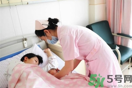 秋天怎么坐月子？秋天坐月子需要注意什么？