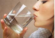 喝水能預(yù)防心血管疾病嗎？什么時候喝水對身體最好？