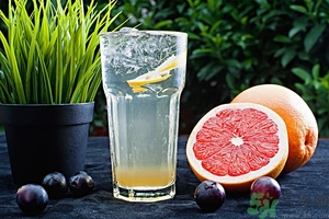 柚子可以泡水喝嗎？柚子泡水喝有什么好處？