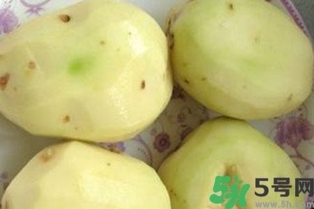 土豆發(fā)綠還能吃嗎？土豆發(fā)綠皮削皮后能吃嗎？