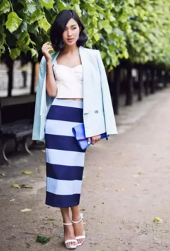 秋天穿裙子腿上穿什么？秋季穿裙子怎么搭配？