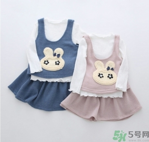 十月份出生的寶寶穿什么衣服？十月份出生的寶寶穿衣注意事項(xiàng)