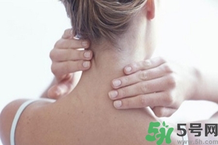 肩頸痛怎么回事？肩頸痛怎么辦？
