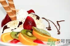 獼猴桃的籽能吃嗎?為什么獼猴桃里面的籽是紅色的 獼猴桃的籽能吃嗎?為什么獼猴桃里面的籽是紅色的