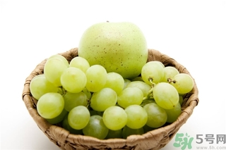 葡萄和蘋果可以一起吃嗎？葡萄和蘋果可以一起榨汁嗎？