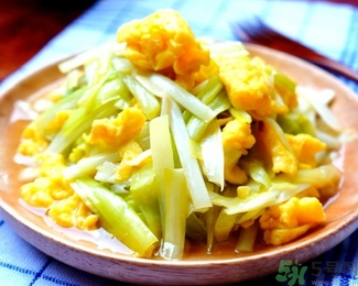 韭黃變青了還可以吃嗎？韭黃變綠了是怎么回事？