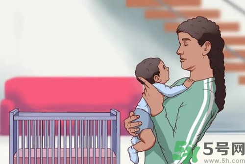 嬰兒怎么抱？嬰兒怎么抱著喂奶？