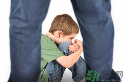 打罵孩子是犯罪行為嗎？打罵孩子對孩子的影響