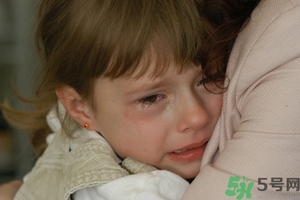 如何讓孩子不哭？孩子不哭正常嗎？