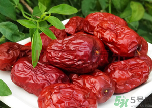 灰棗和紅棗哪種營(yíng)養(yǎng)高？灰棗和紅棗的區(qū)別