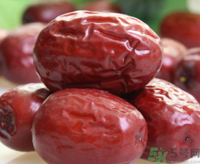 灰棗和紅棗哪種營(yíng)養(yǎng)高？灰棗和紅棗的區(qū)別