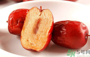 灰棗和紅棗哪種營(yíng)養(yǎng)高？灰棗和紅棗的區(qū)別