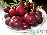 櫻桃會打蠟嗎?櫻桃為什么那么紅 櫻桃會打蠟嗎?櫻桃為什么那么紅