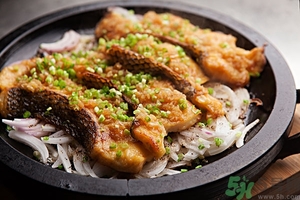 吃銀鱈魚(yú)有什么好處?銀鱈魚(yú)的營(yíng)養(yǎng)價(jià)值及功效 吃銀鱈魚(yú)有什么好處?銀鱈魚(yú)的營(yíng)養(yǎng)價(jià)值及功效