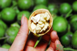 新鮮核桃上火嗎？吃新鮮核桃會(huì)上火嗎？