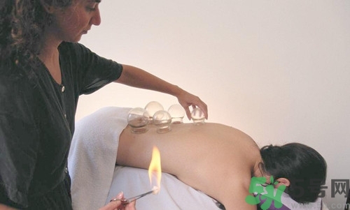 在家拔罐需要注意什么？在家拔罐幾天拔一次？