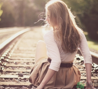 白頭粉刺可以擠嗎？白頭粉刺擠了怎么處理？