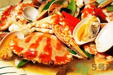 活螃蟹冷凍后還能吃嗎？活螃蟹口感怎么樣？