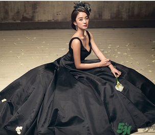 結(jié)婚可以穿黑襯衫嗎？參加婚禮可以穿黑色衣服嗎？