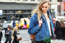 10月可以穿牛仔外套嗎？牛仔外套怎么穿最好看？