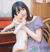 皮膚不白的人染什么顏色的頭發(fā)？頭發(fā)顏色怎么選擇？