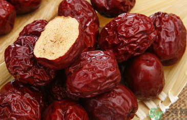 新鮮紅棗怎么曬干？鮮棗怎么做成棗干？