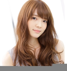 皮膚不白的人染什么顏色的頭發(fā)？頭發(fā)顏色怎么選擇？