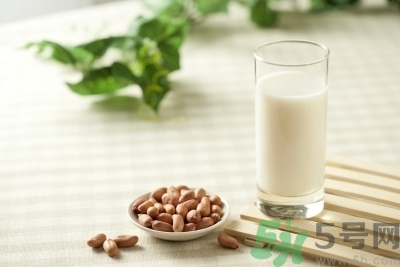 豆?jié){粉有營養(yǎng)嗎？豆?jié){粉結(jié)塊還能喝嗎？