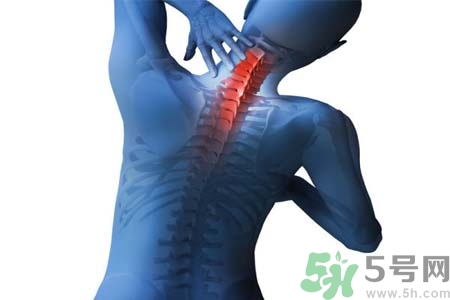 右側(cè)脖子疼是怎么回事？脖子疼怎么緩解？