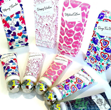 jill stuart幸福臻言護(hù)手霜哪個味道好聞? jill stuart幸福臻言護(hù)手霜哪個味道好聞?