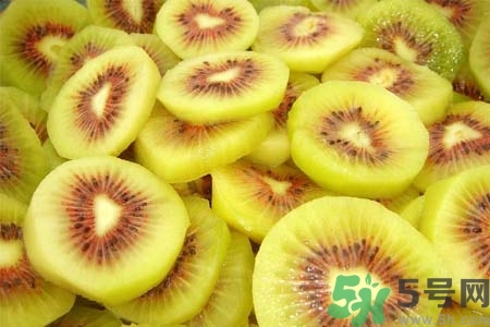 獼猴桃紅心黃心綠心哪個(gè)最好？黃心獼猴桃和紅心獼猴桃的區(qū)別