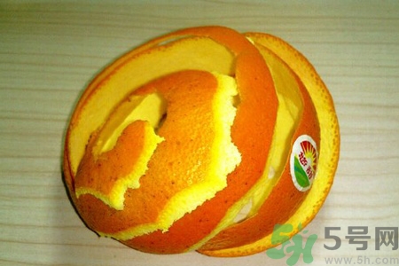 橙子皮的營養(yǎng)價值 橙子皮的功效與作用 橙子皮的營養(yǎng)價值 橙子皮的功效與作用