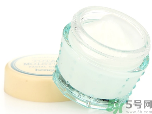 面霜可以帶上飛機(jī)嗎？面霜可以托運(yùn)嗎？