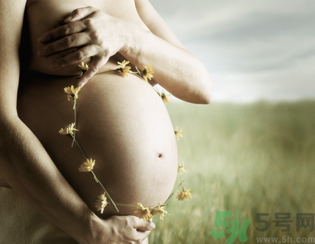 臨產(chǎn)有什么預(yù)兆？臨產(chǎn)怎么樣緩解疼痛？