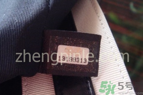 香奈兒包包真假怎么辨別?chanel香奈兒包包真假鑒別圖 香奈兒包包真假怎么辨別?chanel香奈兒包包真假鑒別圖