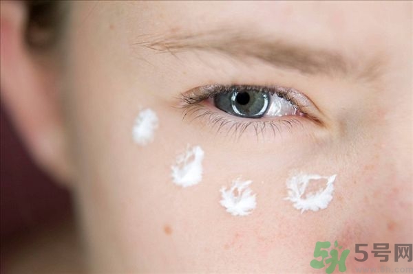 天生腫眼泡怎么消除？天生腫眼泡怎么辦？