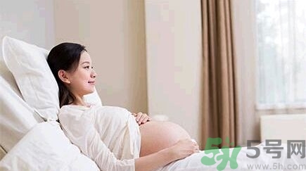 臨產(chǎn)有什么預(yù)兆？臨產(chǎn)怎么樣緩解疼痛？