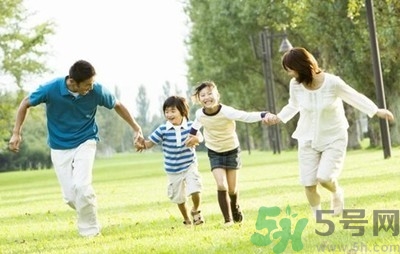 父親對(duì)孩子的影響有多大？父親對(duì)孩子的陪伴重要嗎？