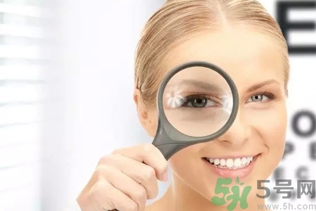 眼睛視力模糊是怎么回事？眼睛視力模糊是怎么辦？