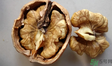 干核桃可以放冰箱嗎？干核桃放冰箱可以放多久？