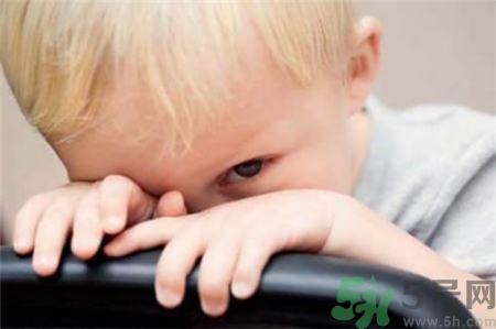 床上的尿漬怎么去除?床單尿漬洗不掉怎么辦? 床上的尿漬怎么去除?床單尿漬洗不掉怎么辦?