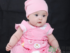 從胎動(dòng)看男女準(zhǔn)嗎？胎動(dòng)看男女準(zhǔn)確率高嗎？