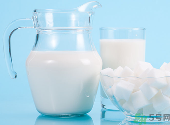 牛奶和鮮棗能一起吃嗎？鮮棗能和牛奶一起吃嗎？