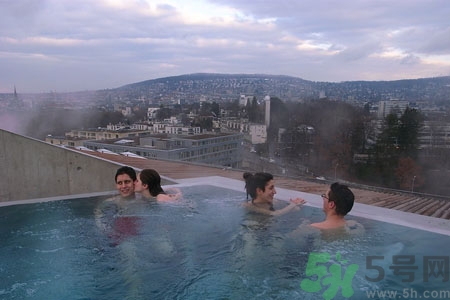 泡溫泉會(huì)不會(huì)得傳染??？泡溫泉怎樣預(yù)防傳染病？